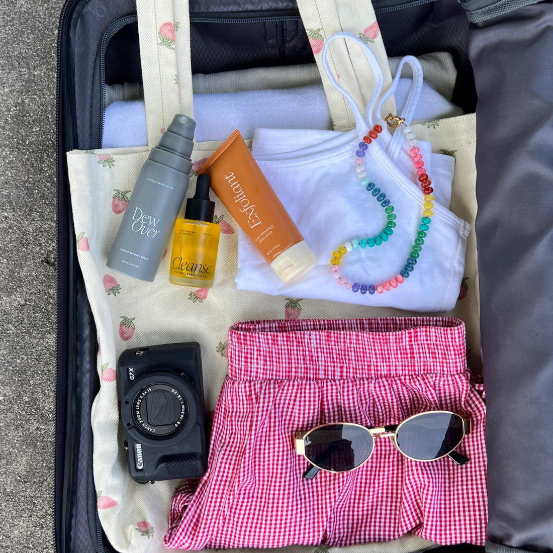 Bon Voyage // Summer Travel Essentials